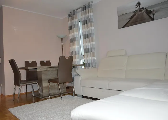 Bs Business Travelling Messe Homestay *